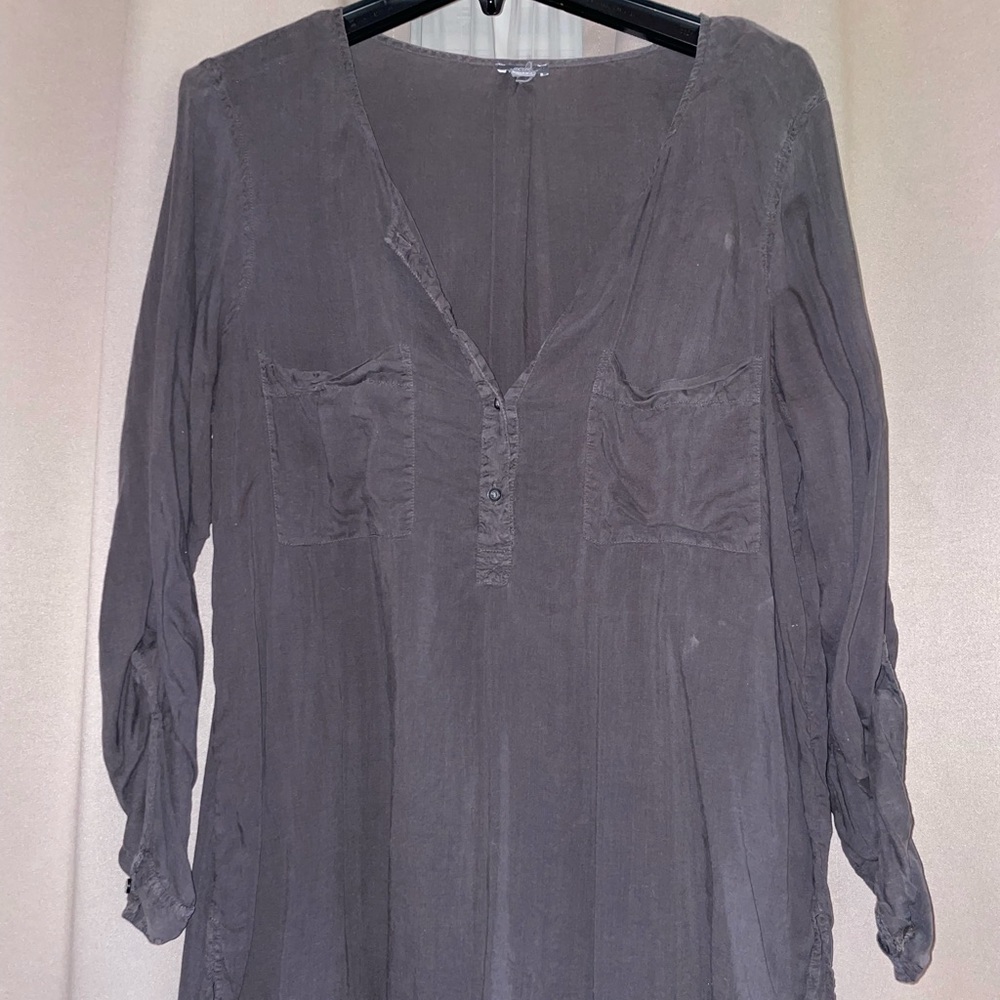 Women’s long sleeve top